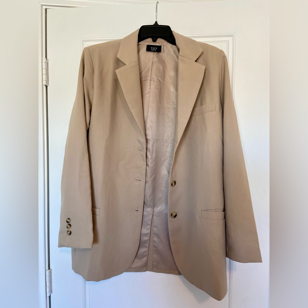 Oversized beige blazer, Size M
